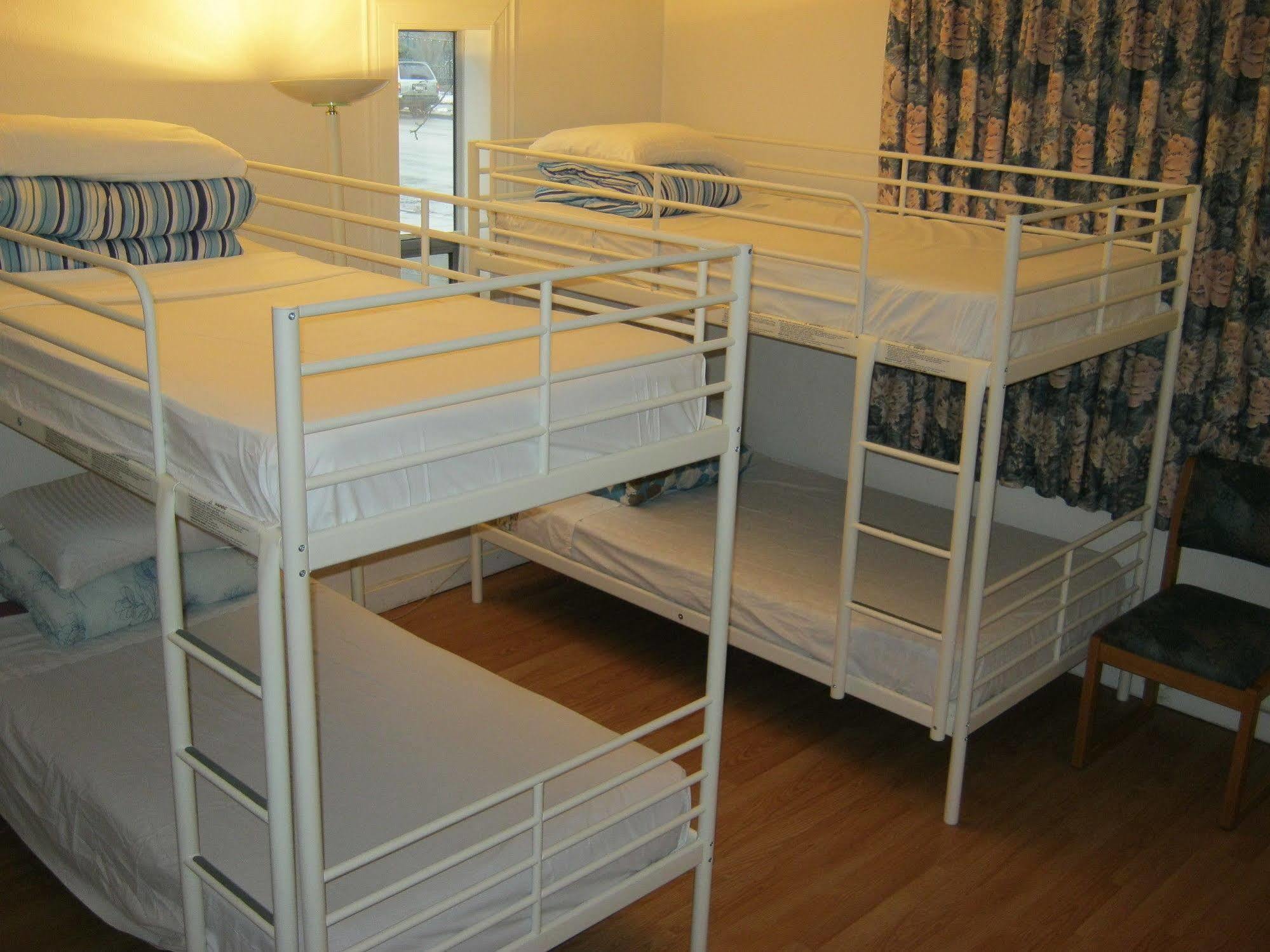 Kelowna Okanagan Lake Hostel Luaran gambar